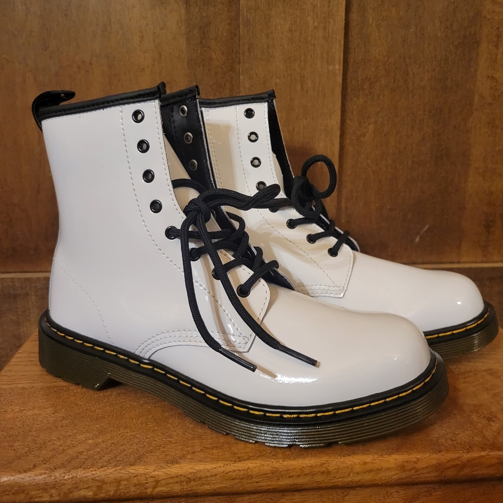 Dr. Martens Shinny White Air Wair 1460 Lace Up Boots Women's US Size 7